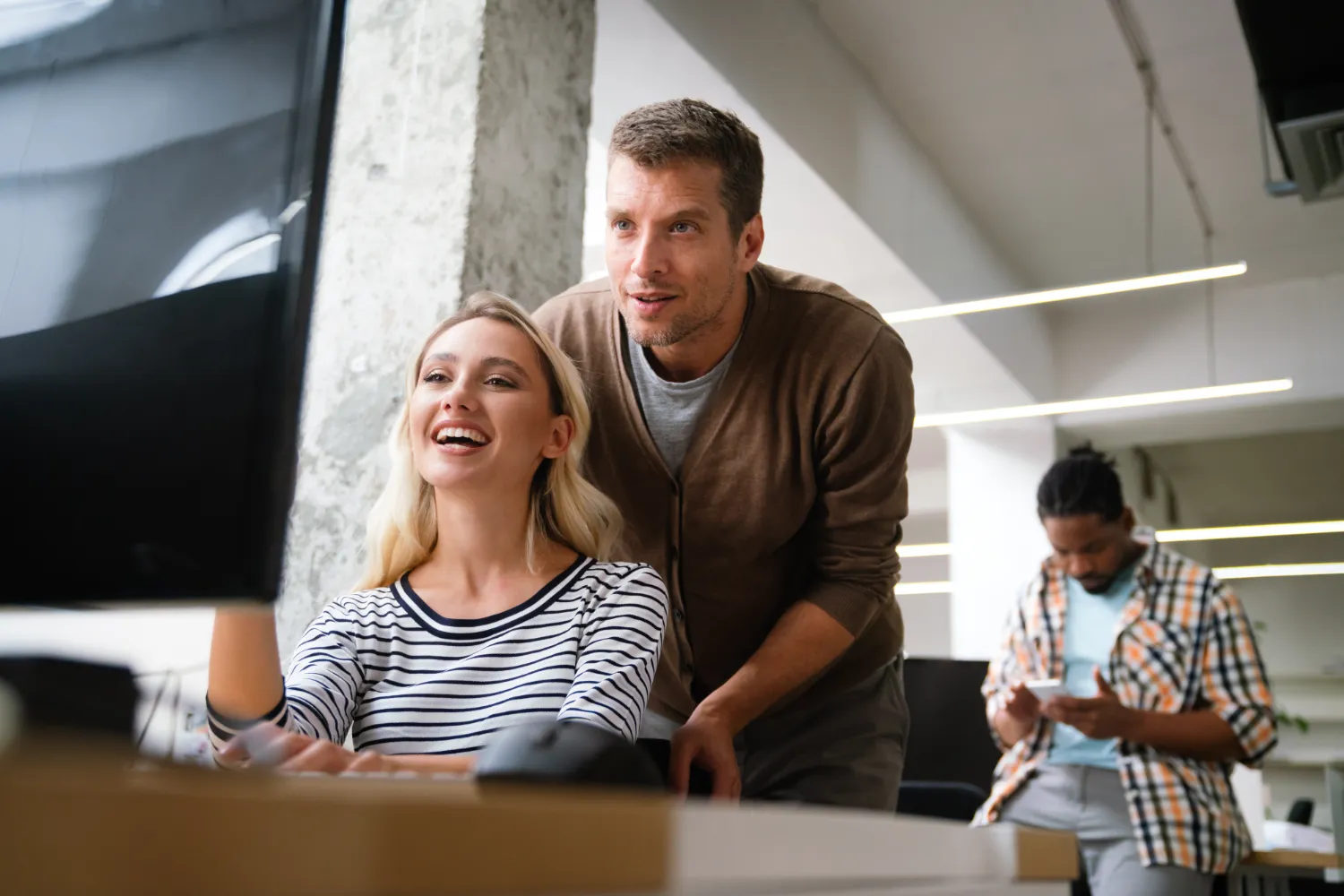 Drukarki termotransferowe vs. termiczne – jakie rozwiazanie wybrac dla swojej firmy