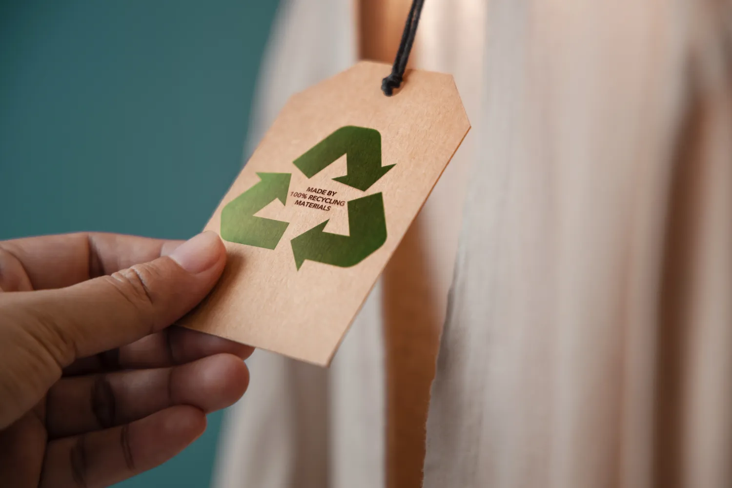 Dlaczego etykiety z recyklingu to przyszłość branży opakowaniowej? Dlaczego etykiety z recyklingu to przyszlosc branzy opakowaniowej