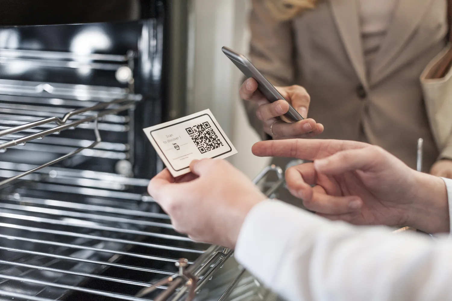 Etykiety RFID – przyszłość identyfikacji i logistyki w inteligentnym wydaniu Etykiety RFID – przyszlosc identyfikacji i logistyki w inteligentnym wydaniu